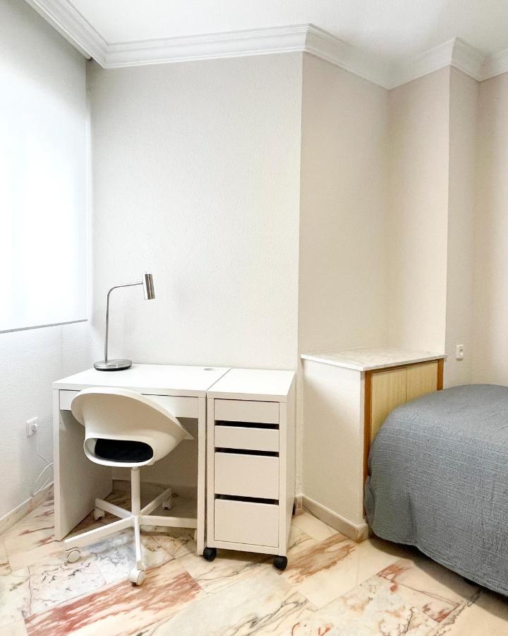 Holidays2Malaga Tomas De Echeverria 150 Mts To Beach & High Speed Wifi & Parking 아파트 외부 사진