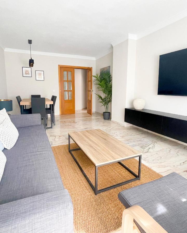 Holidays2Malaga Tomas De Echeverria 150 Mts To Beach & High Speed Wifi & Parking 아파트 외부 사진