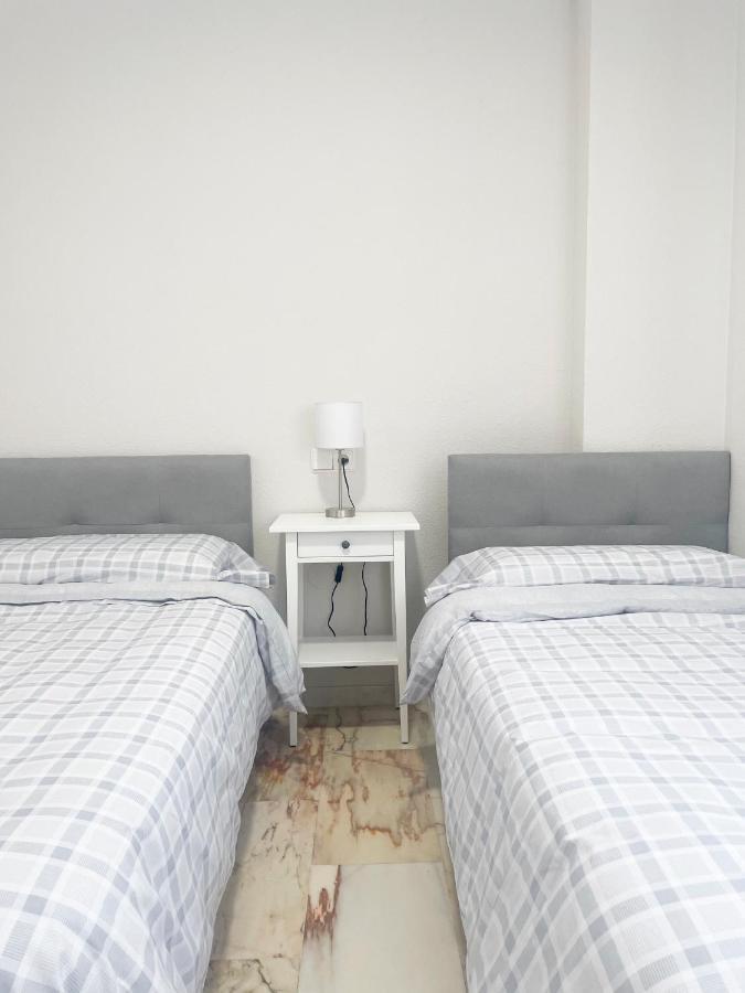 Holidays2Malaga Tomas De Echeverria 150 Mts To Beach & High Speed Wifi & Parking 아파트 외부 사진