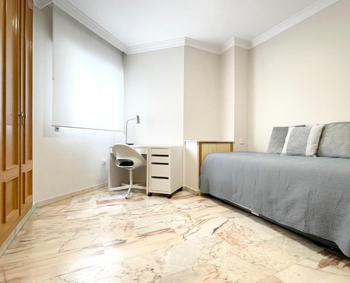 Holidays2Malaga Tomas De Echeverria 150 Mts To Beach & High Speed Wifi & Parking 아파트 외부 사진